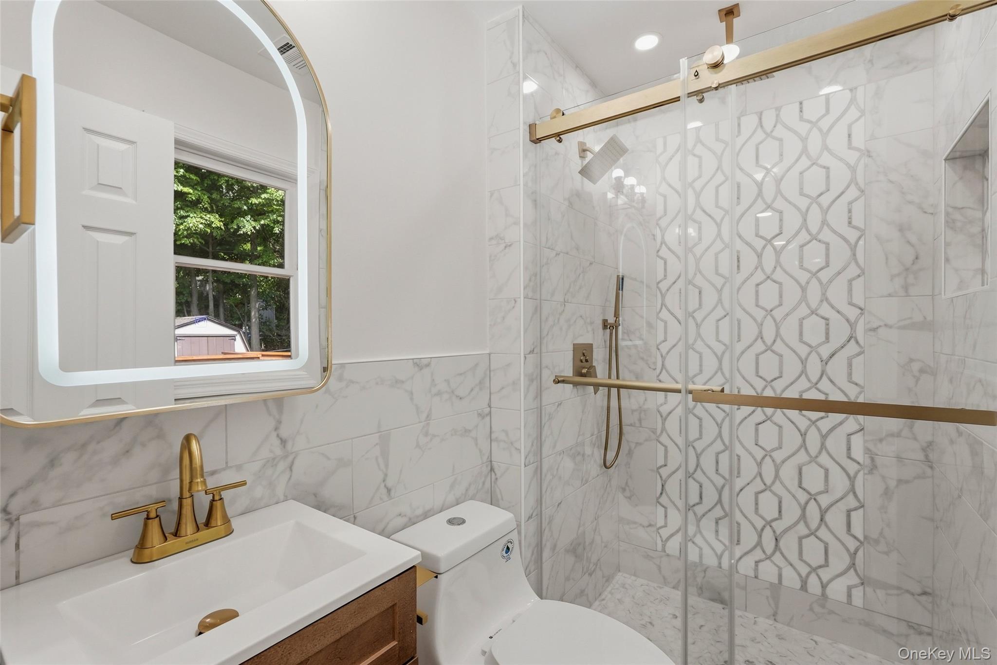 2 Deborah Lane – For Sale photo 20
