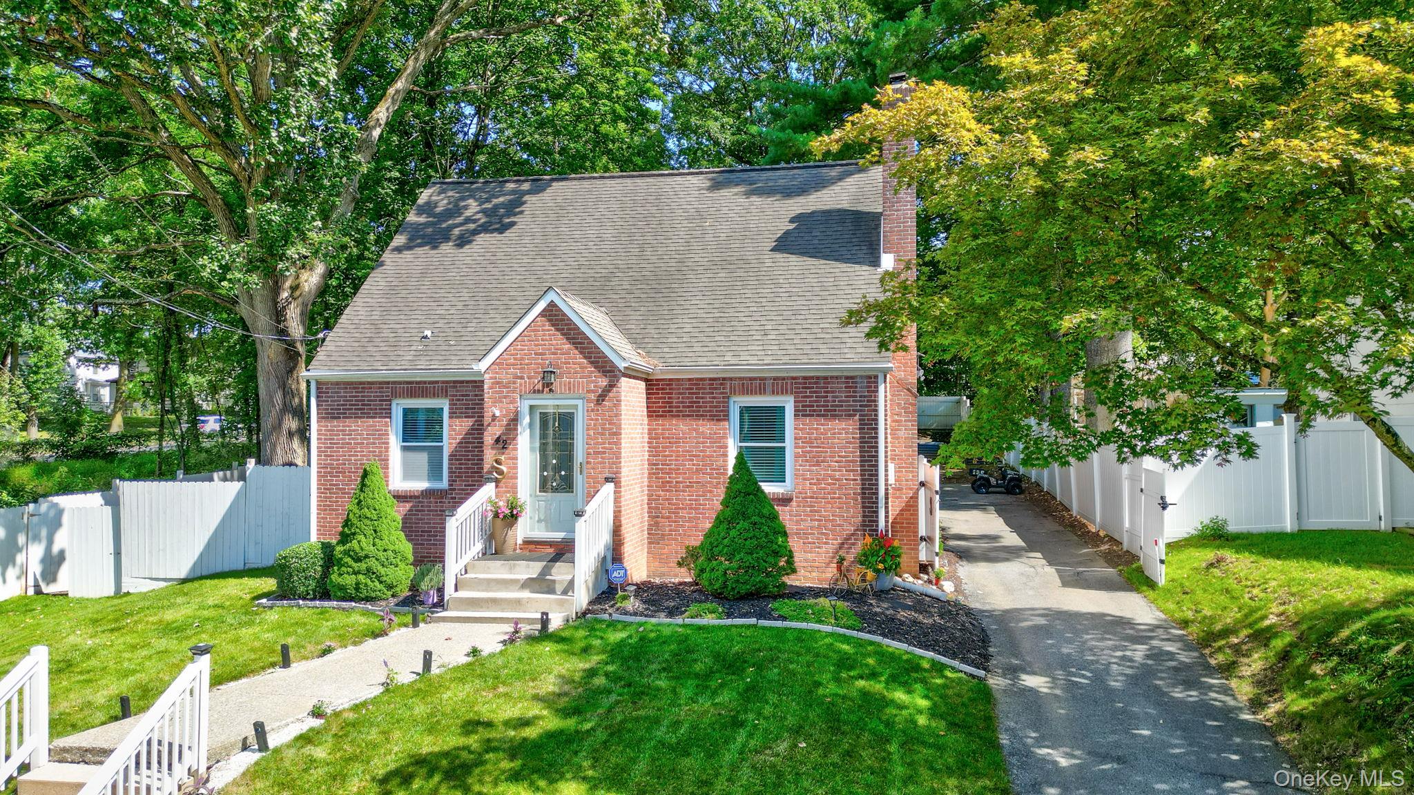 42 Streit Avenue – For Sale photo 32