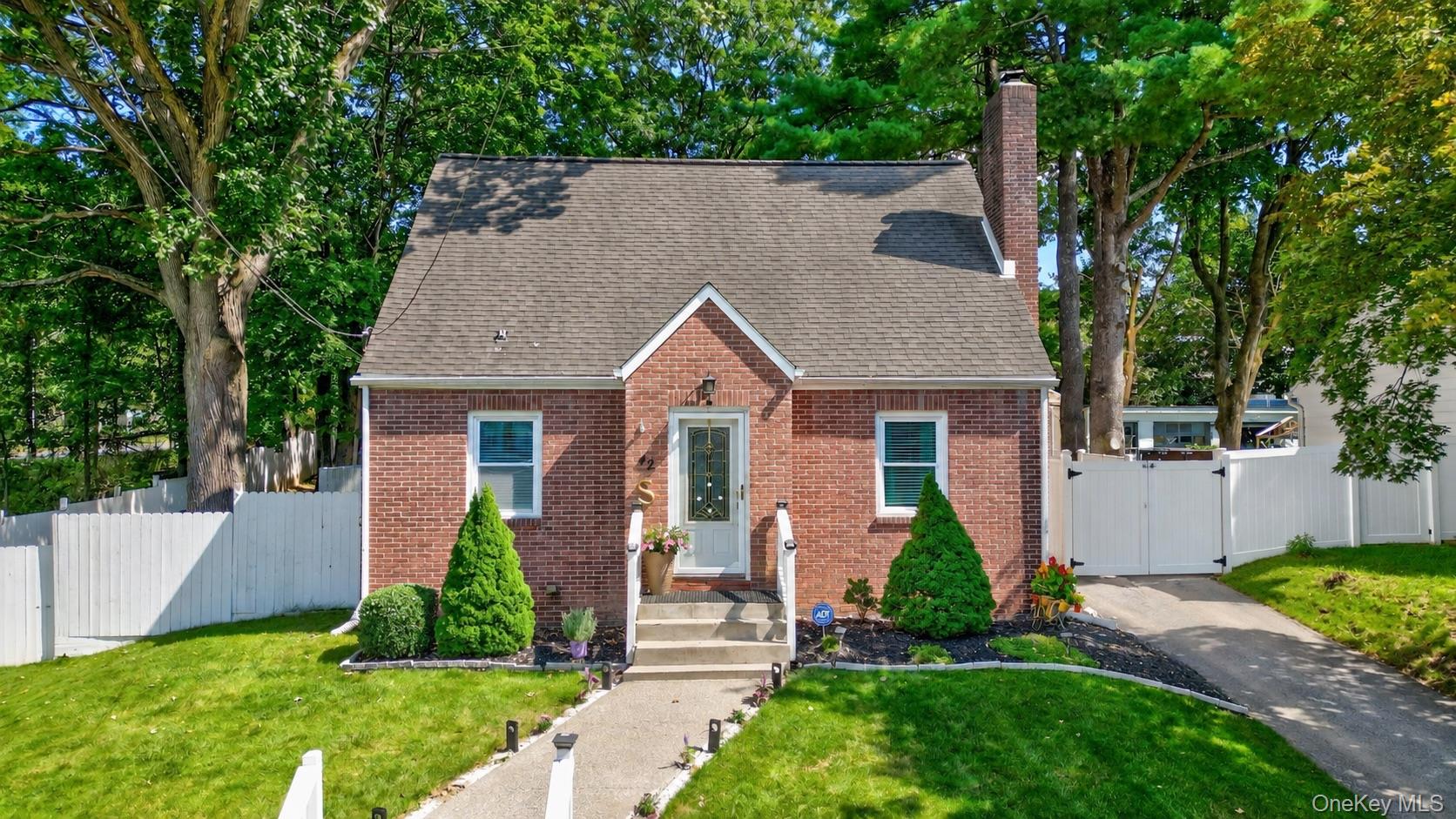 42 Streit Avenue – For Sale photo 29