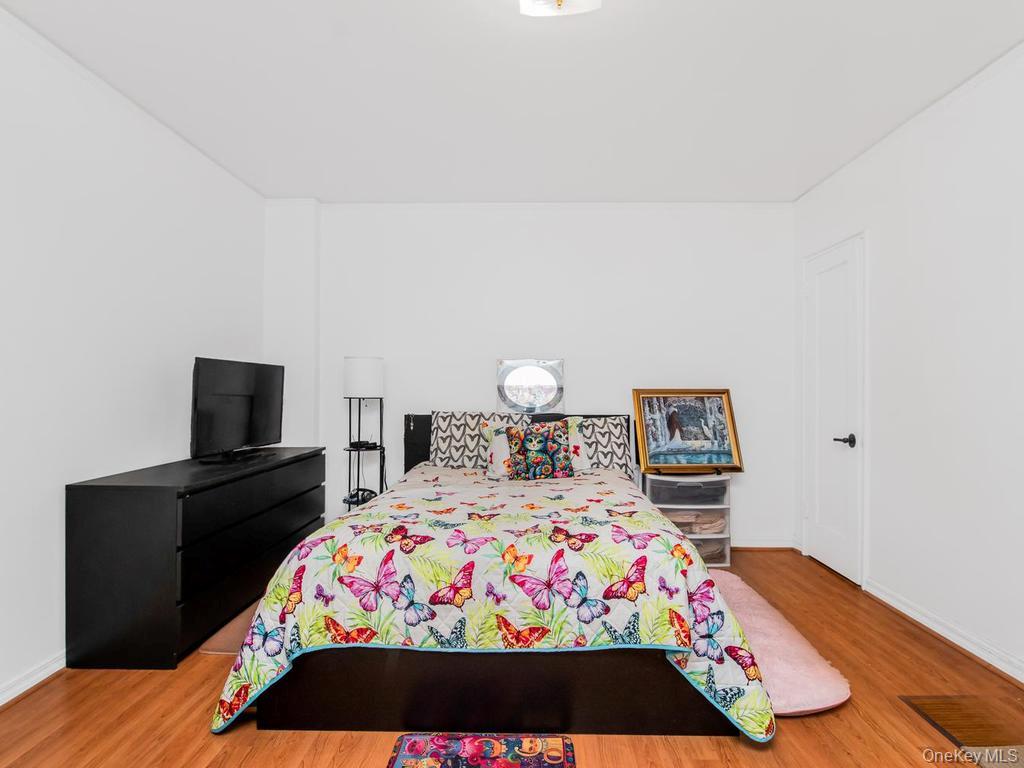 306 E Mosholu Parkway S, Unit 4F photo 13