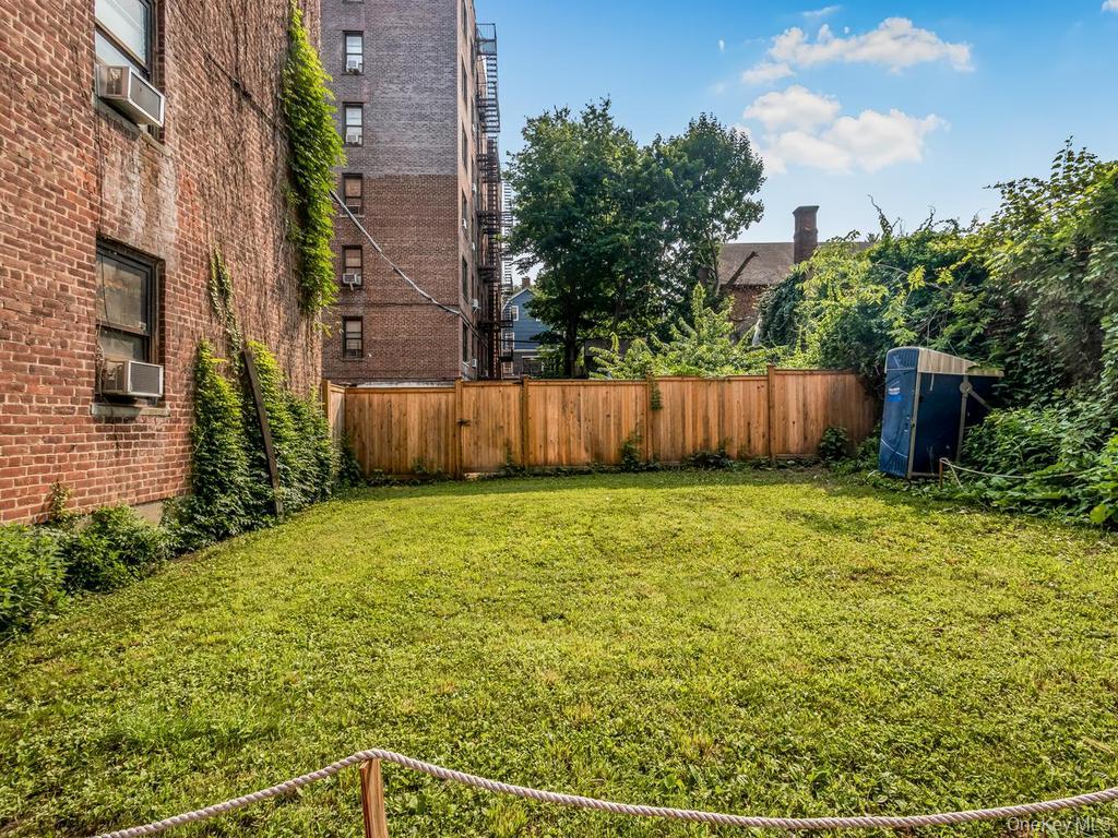 306 E Mosholu Parkway S, Unit 4F photo 20