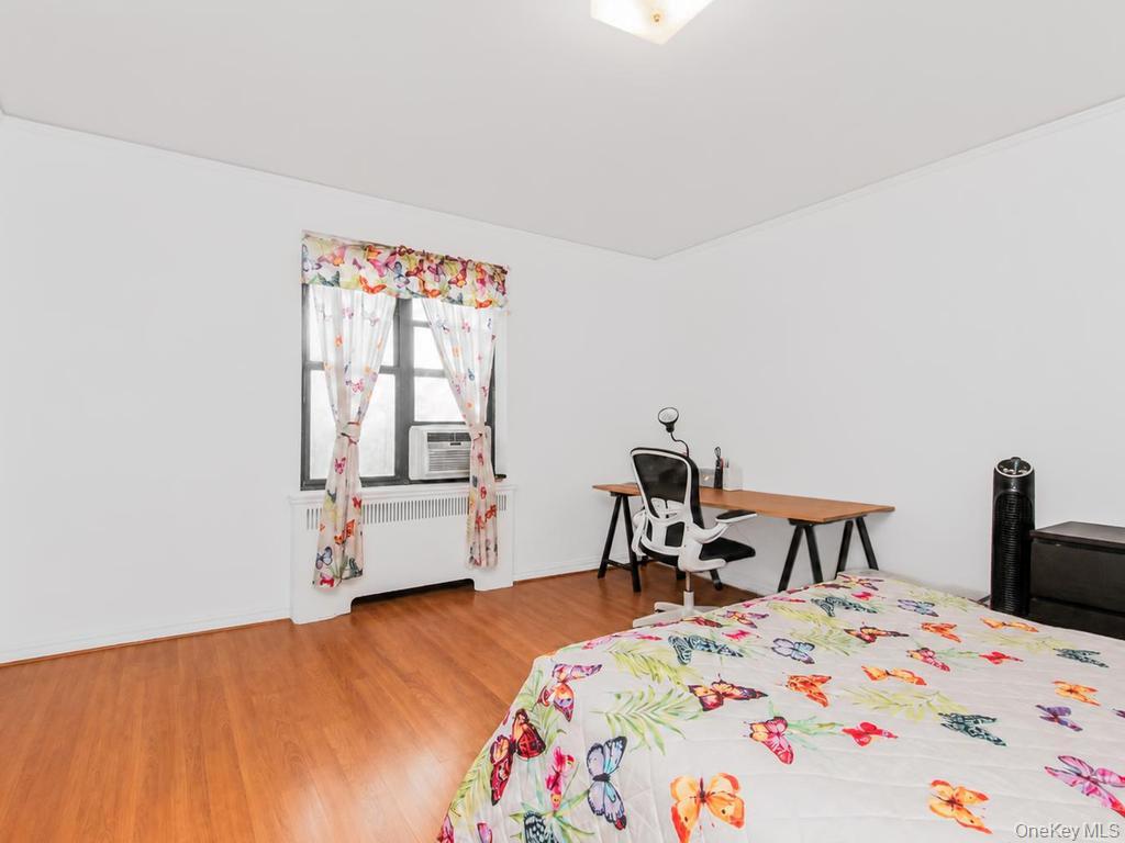 306 E Mosholu Parkway S, Unit 4F photo 11