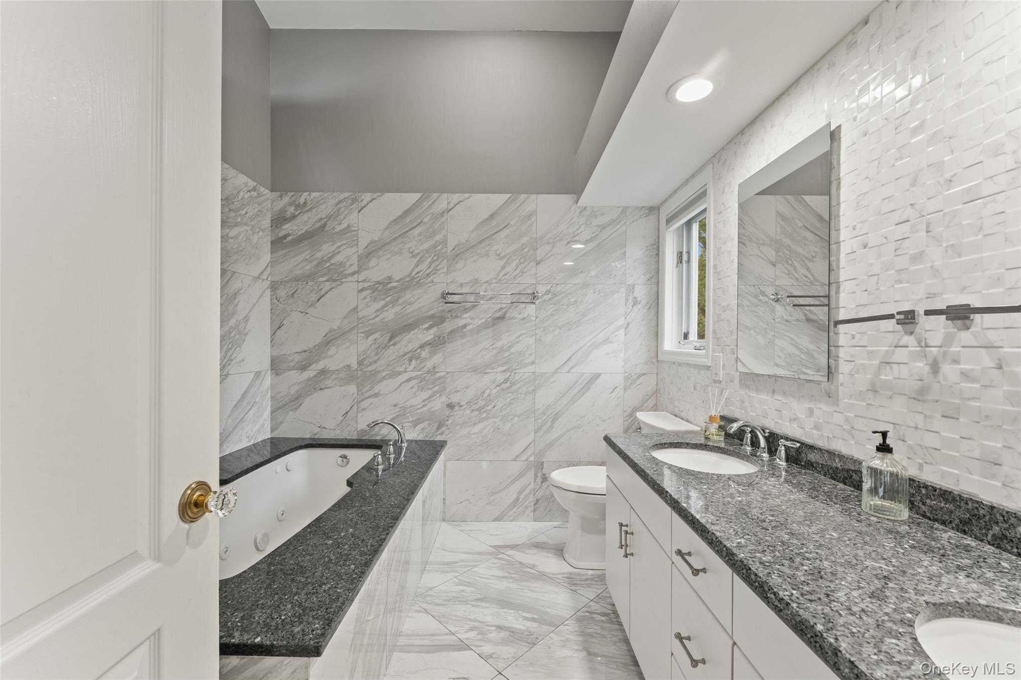 22 Berrybush Lane, Unit 70 photo 21