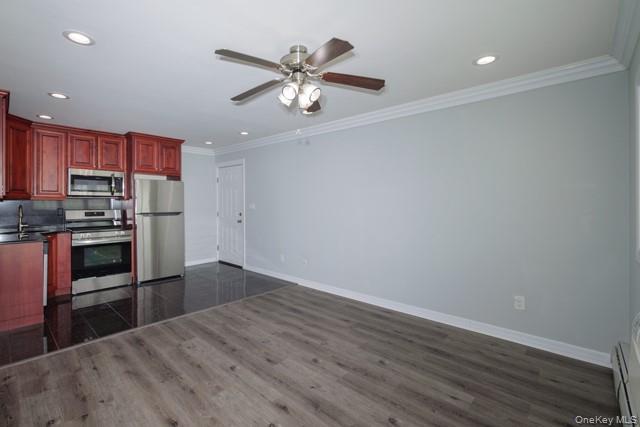 118 Carleton Avenue, Unit 2B photo 5