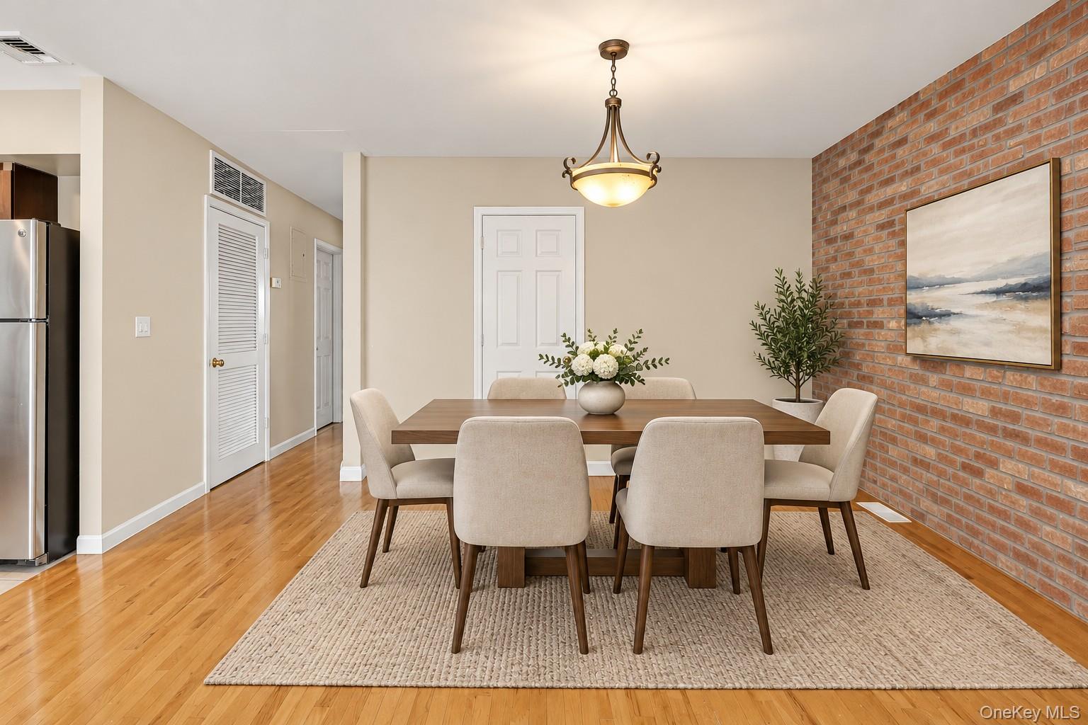 6 Pell Place, Unit 2 photo 8