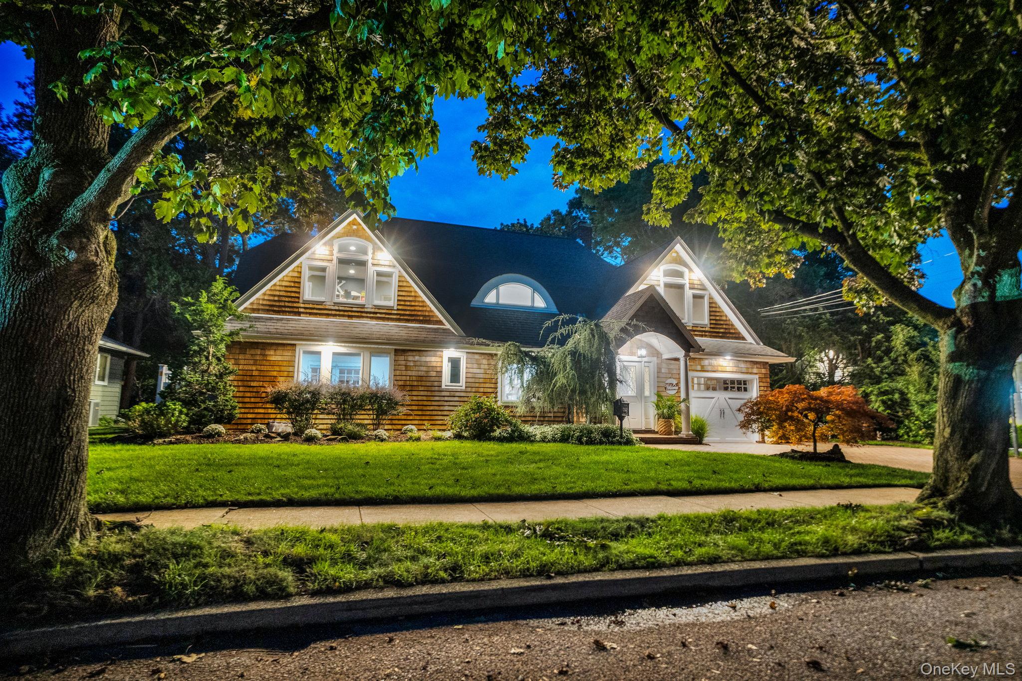 3529 Stratford Road – For Sale