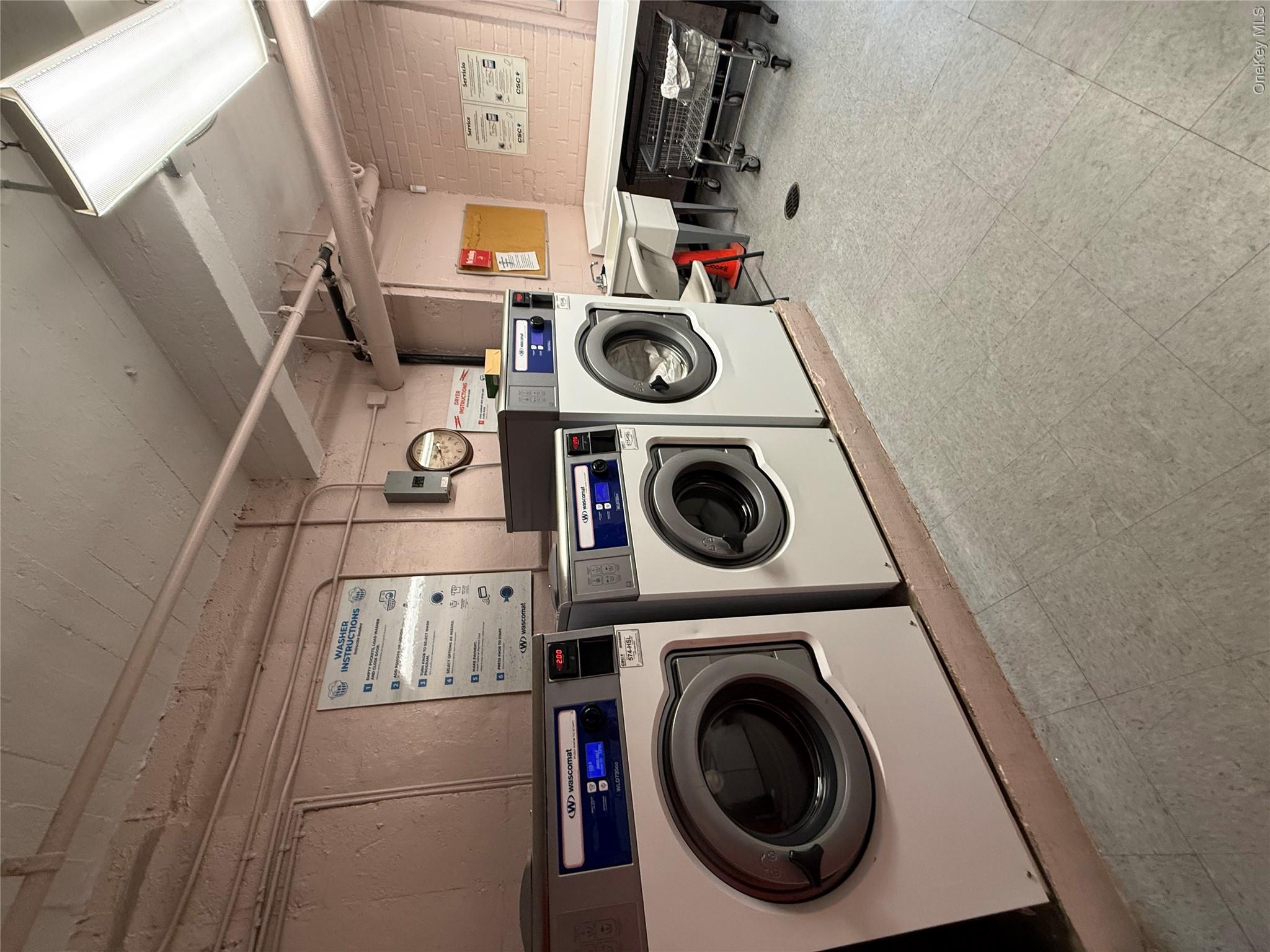 27-04 Parsons Blvd, Unit 2G photo 5
