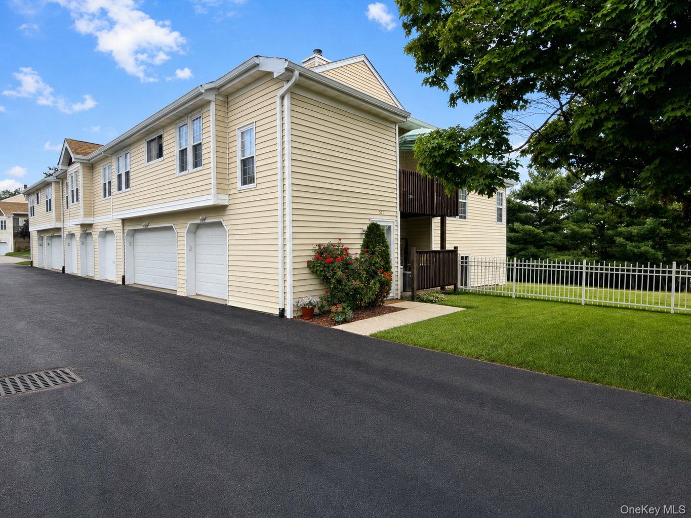 3211 Whispering Hills – For Sale photo 2
