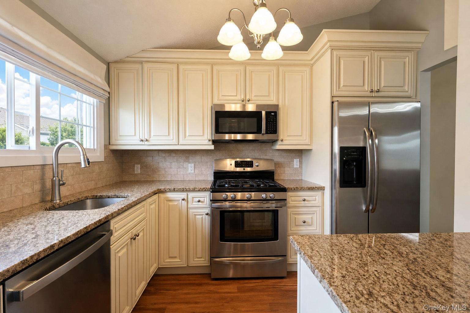3211 Whispering Hills – For Sale photo 15
