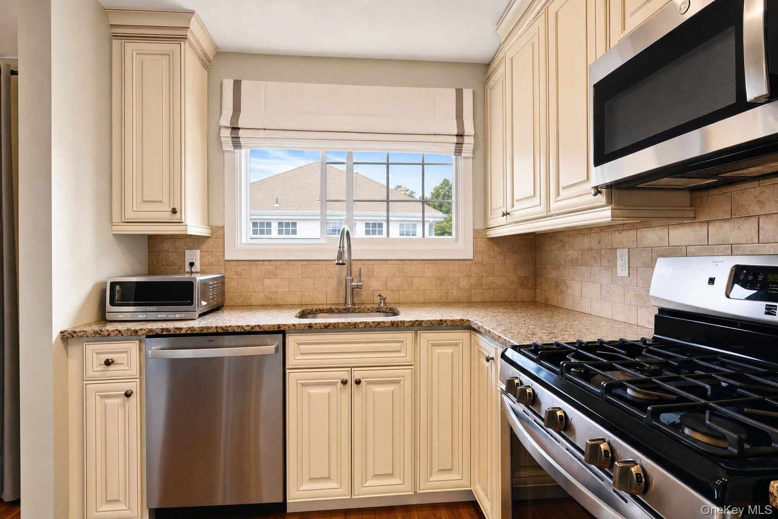 3211 Whispering Hills – For Sale photo 17