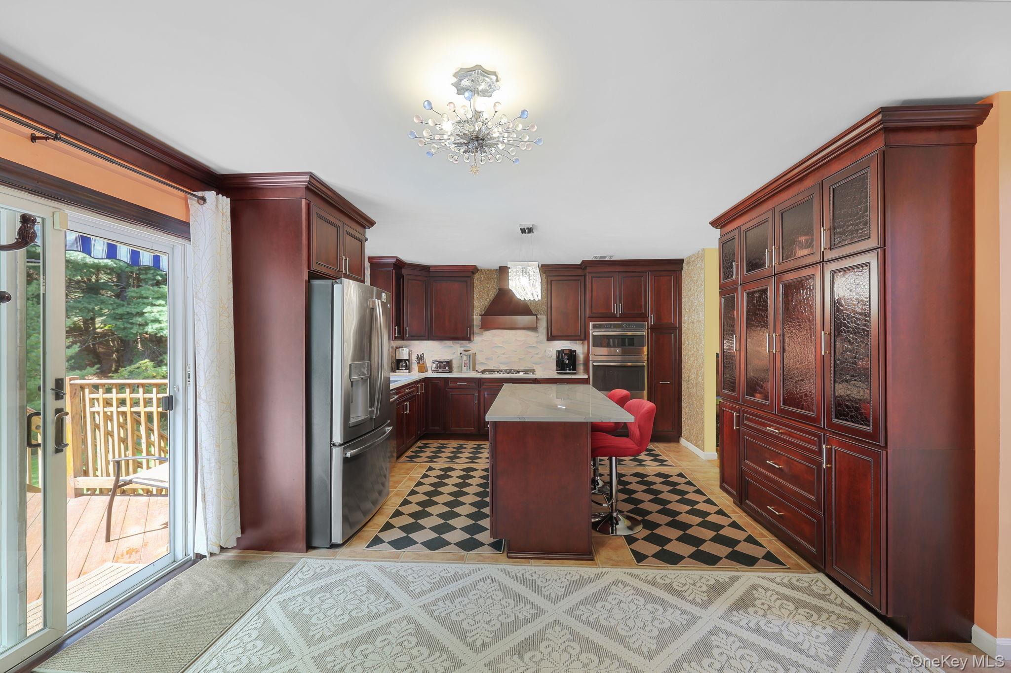 61 Lake Shore Drive S – For Sale photo 14