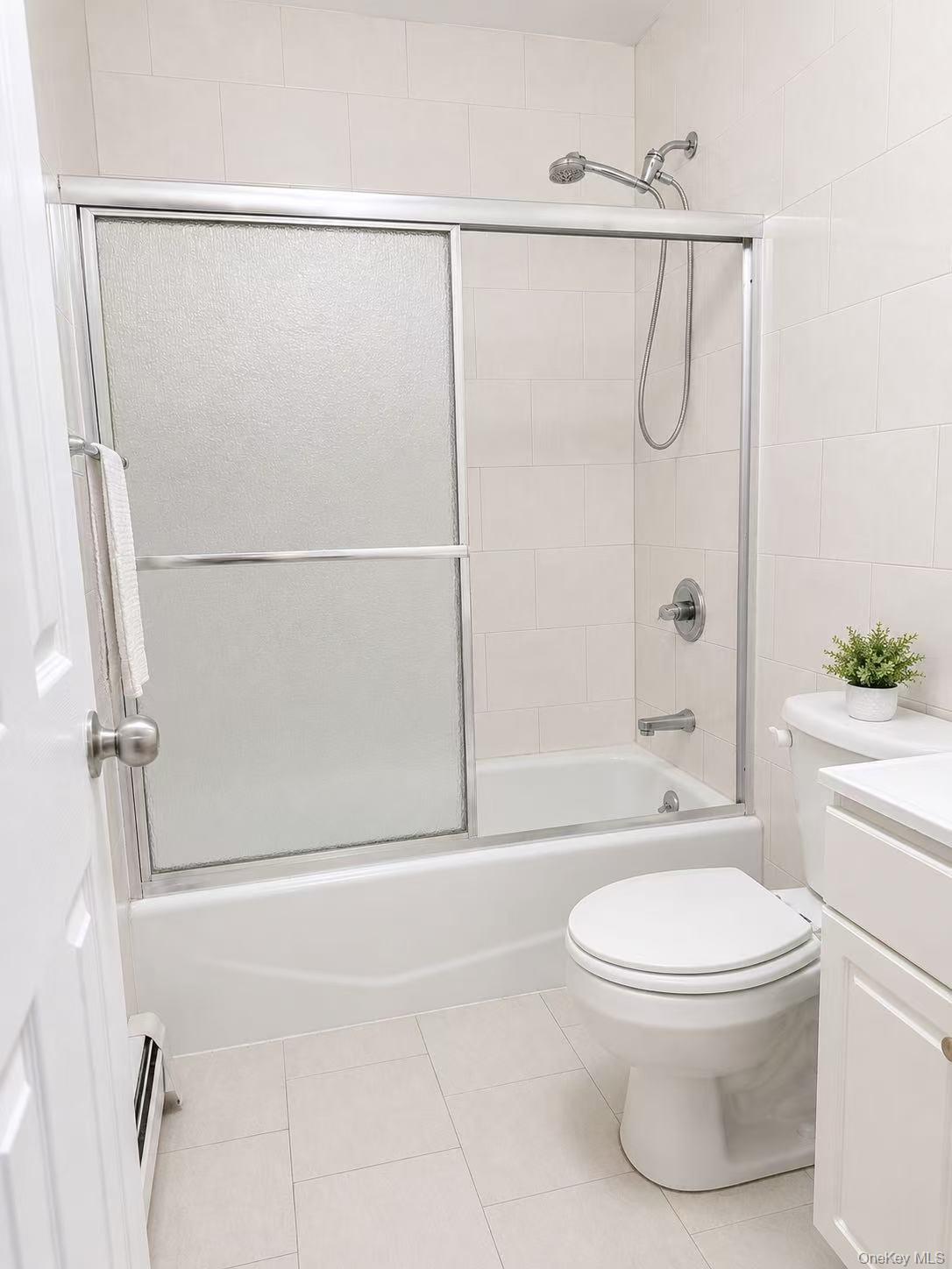 104-48 37th Drive, Unit 4D photo 6