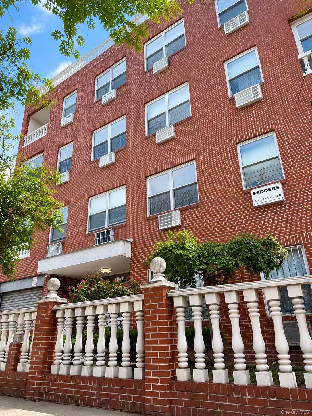 104-48 37th Drive, Unit 4D photo 2