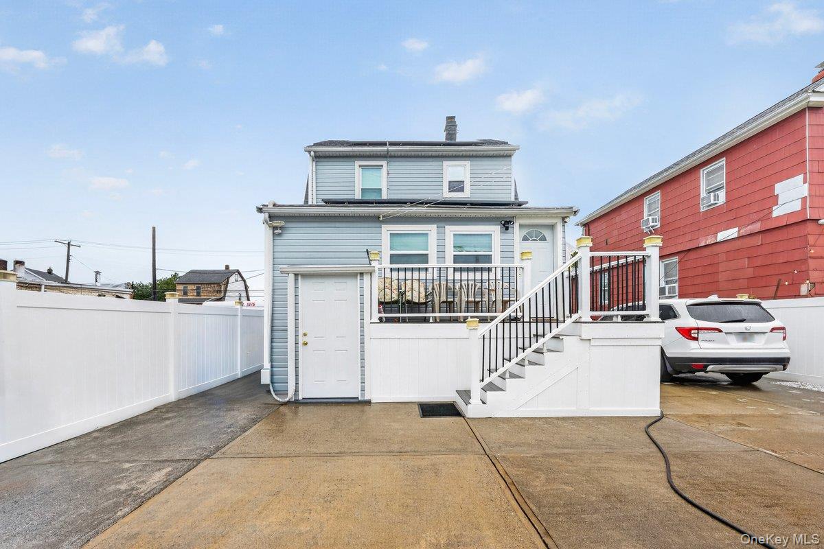255 Cochran Place – For Sale photo 5