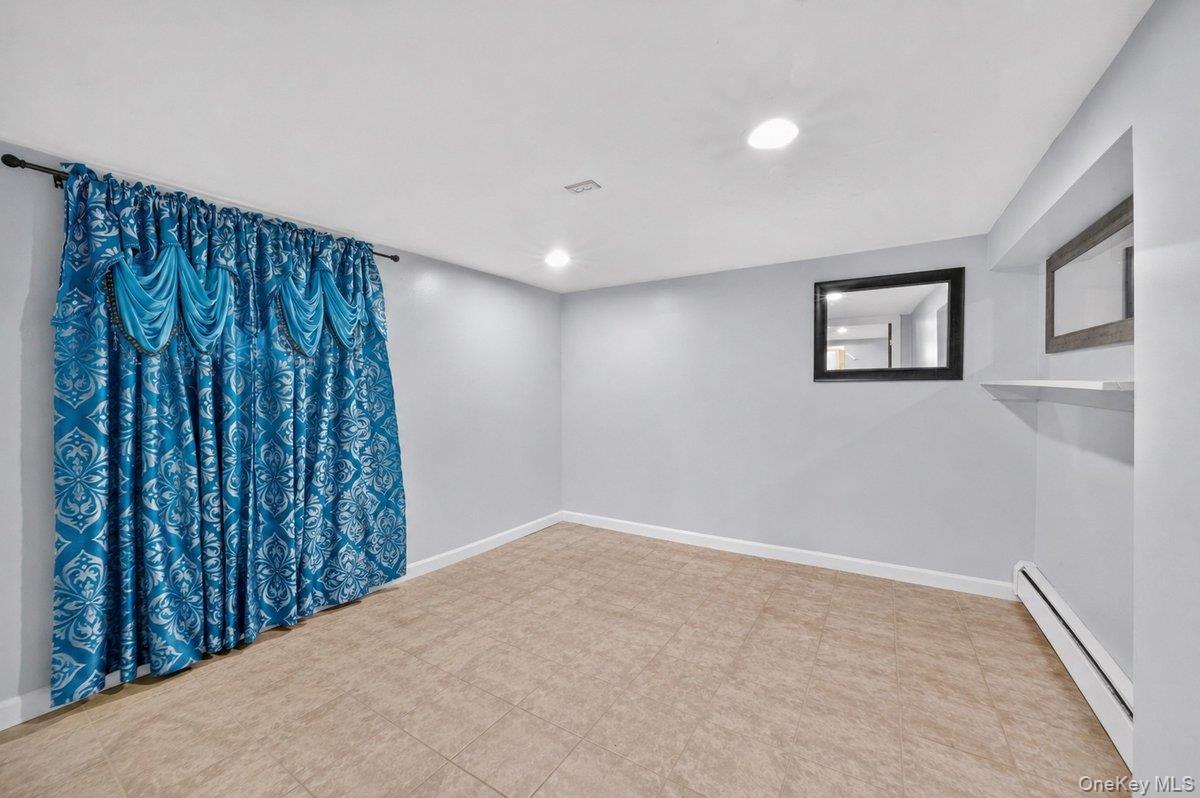 255 Cochran Place – For Sale photo 8