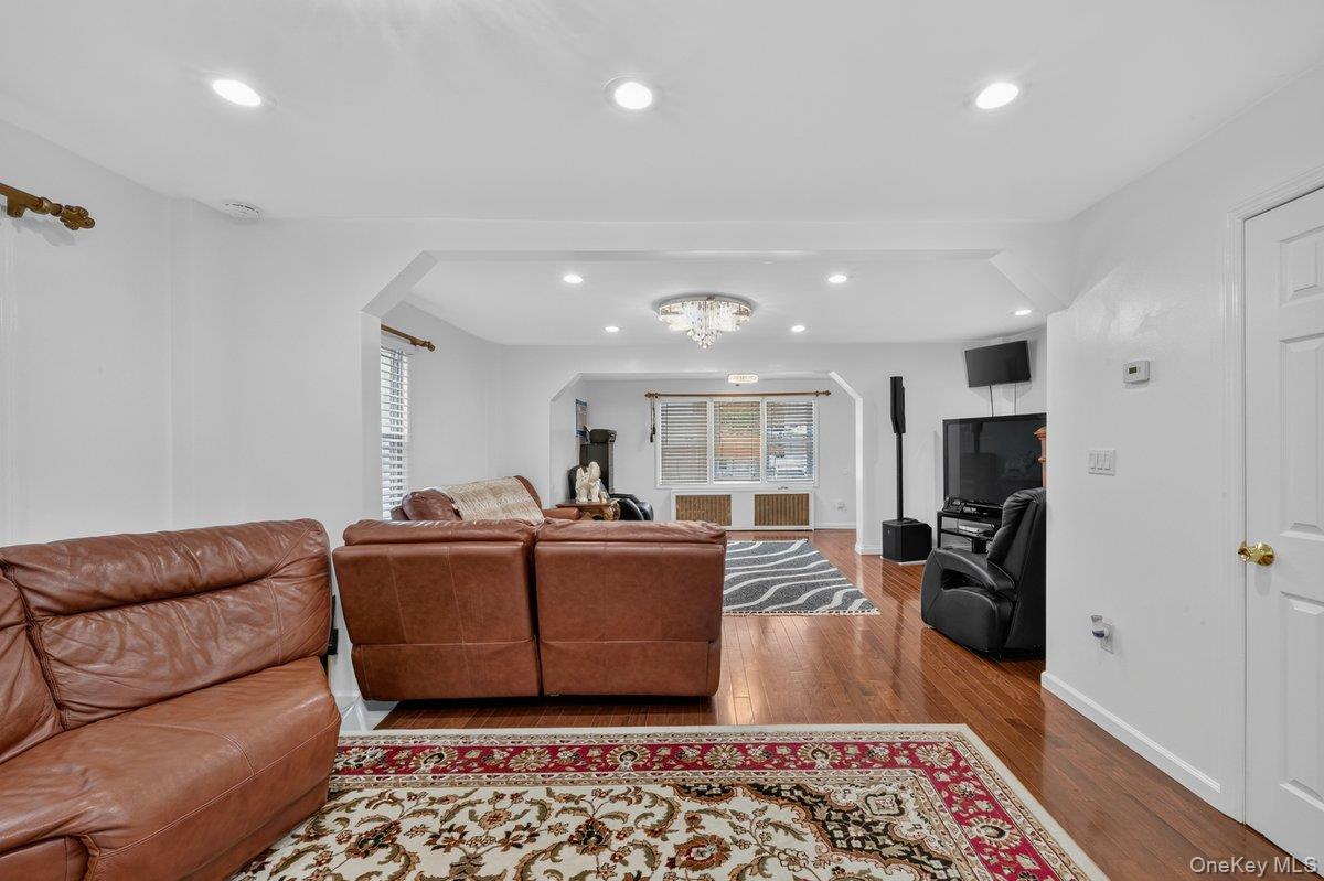 255 Cochran Place – For Sale photo 19