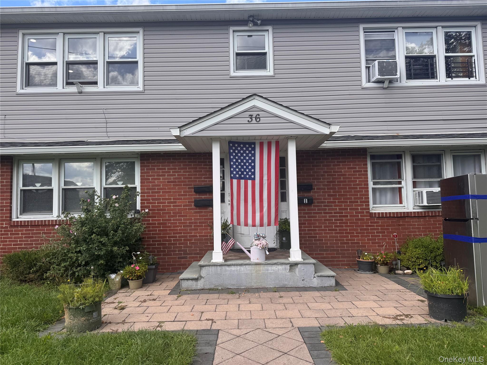 36 Congers Road, Unit 4