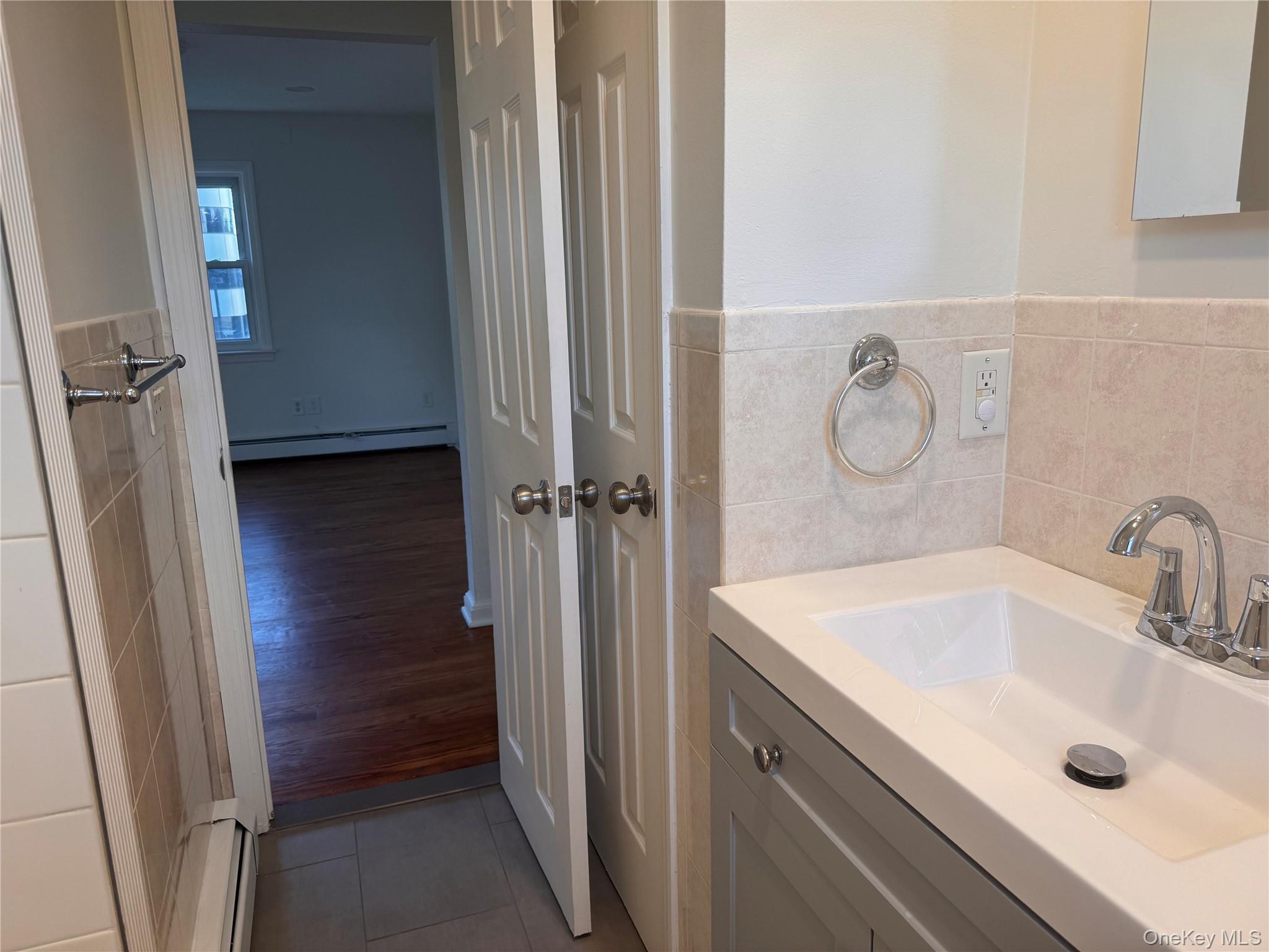 36 Congers Road, Unit 4 photo 11