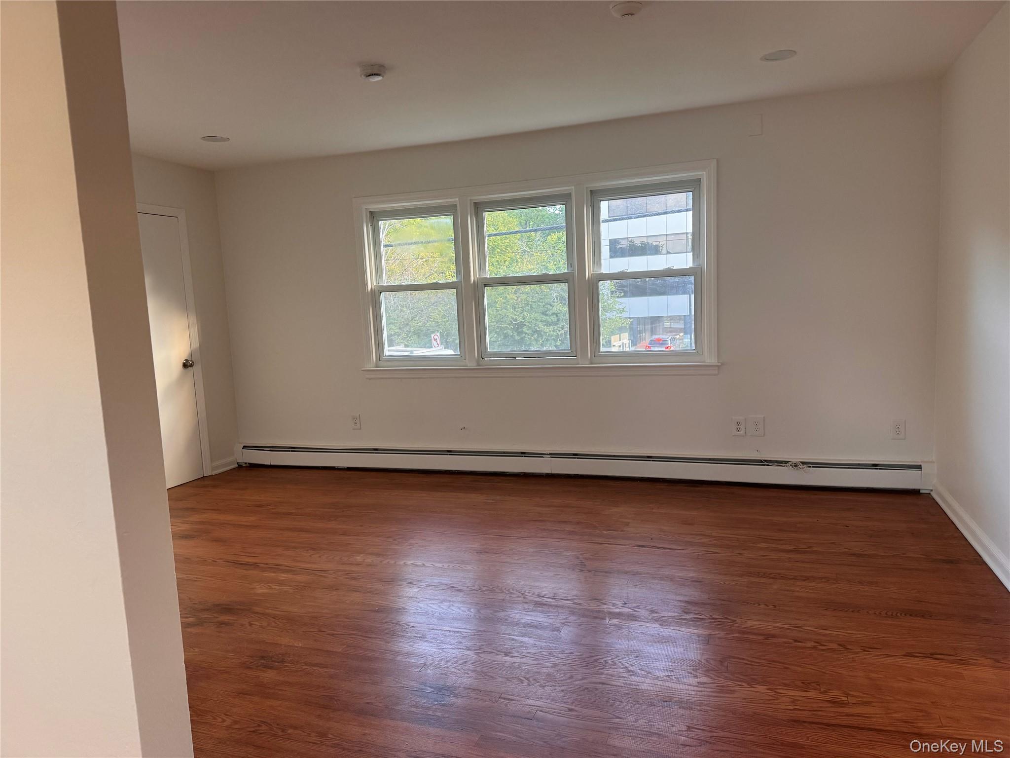 36 Congers Road, Unit 4 photo 8