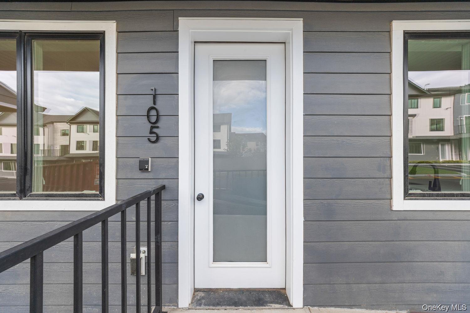 472 W Central Avenue, Unit 105