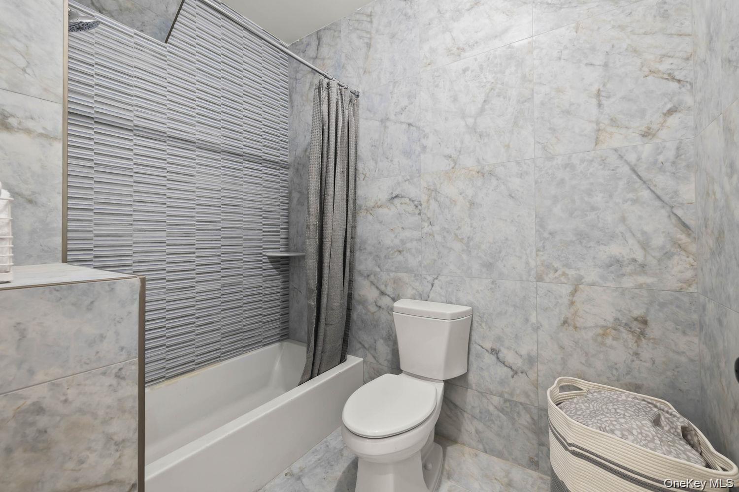 472 W Central Avenue, Unit 105 photo 16