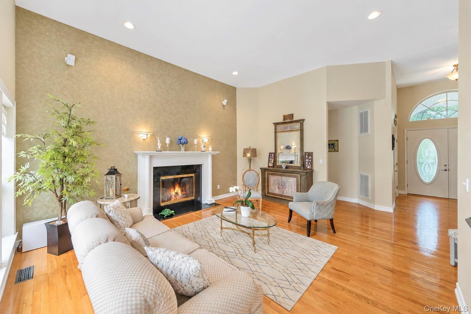7 Wood Hollow Drive – For Sale photo 6