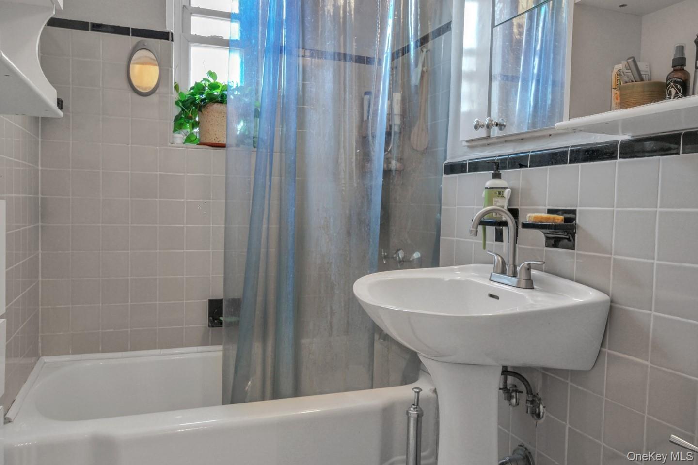 35-40 75th Street, Unit 5B photo 6