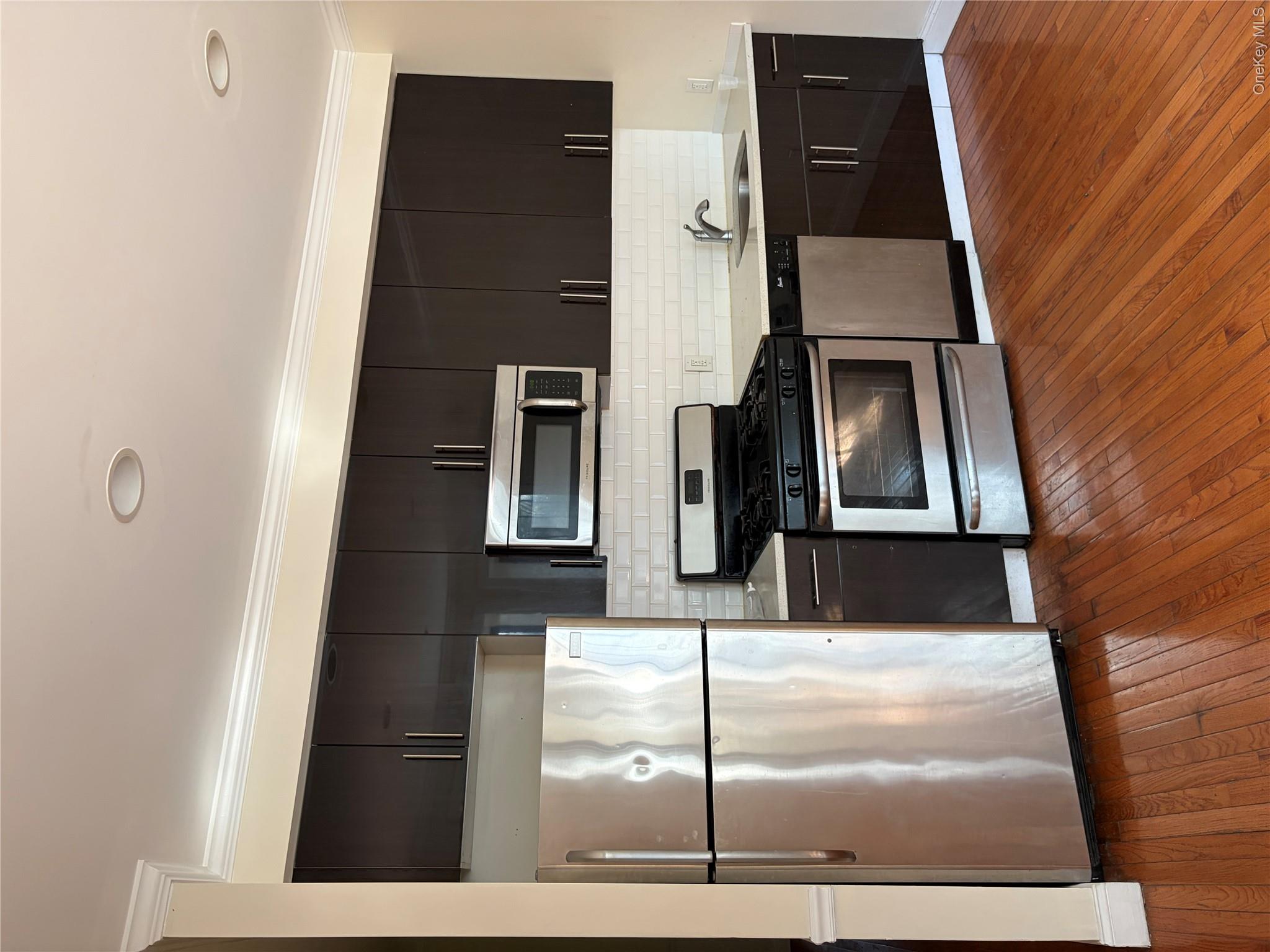 655 Hendrix Street, Unit 1 floor photo 2