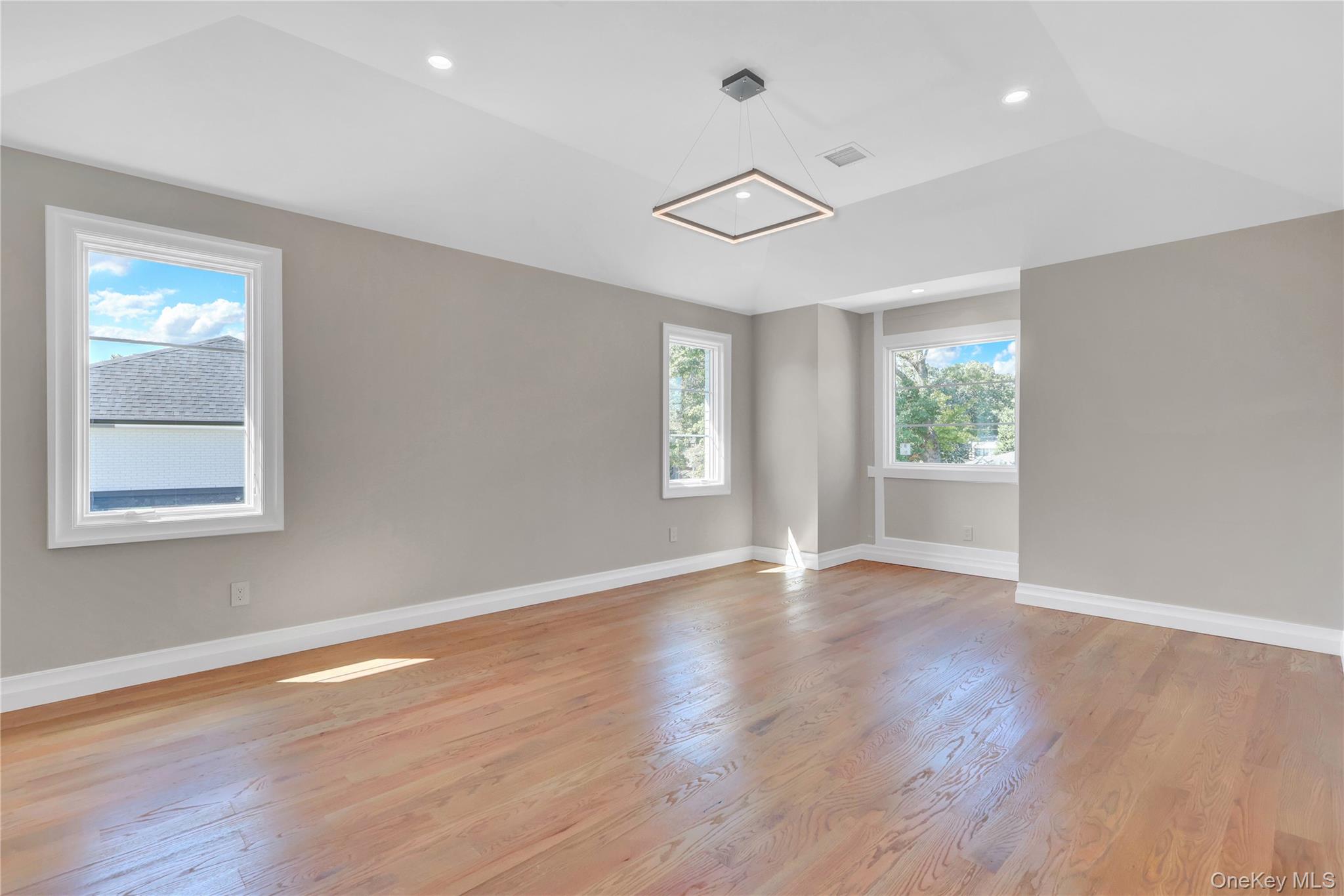 25 Hemlock Lane – For Sale photo 35