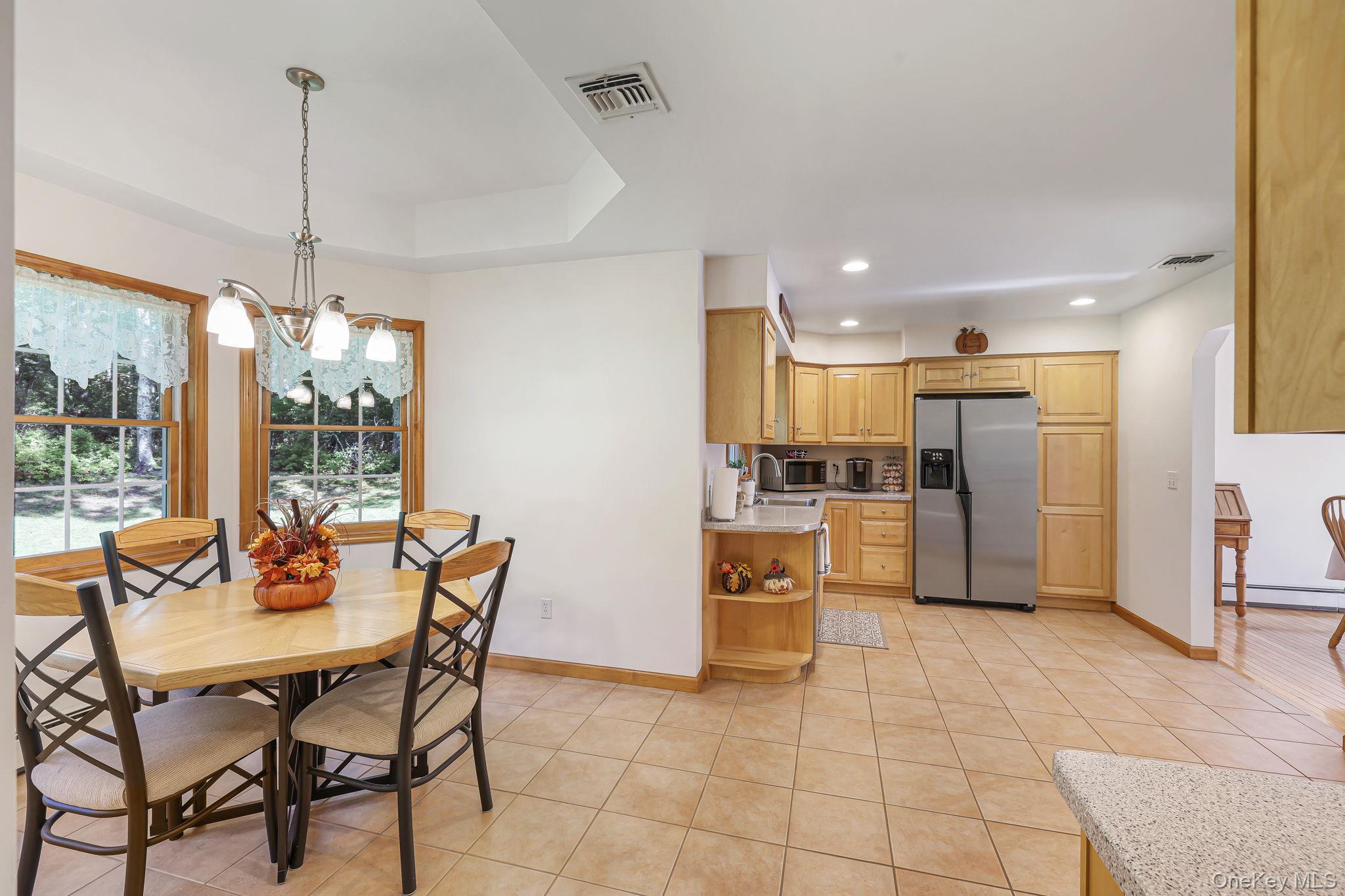 700 Oregon Trail – For Sale photo 4