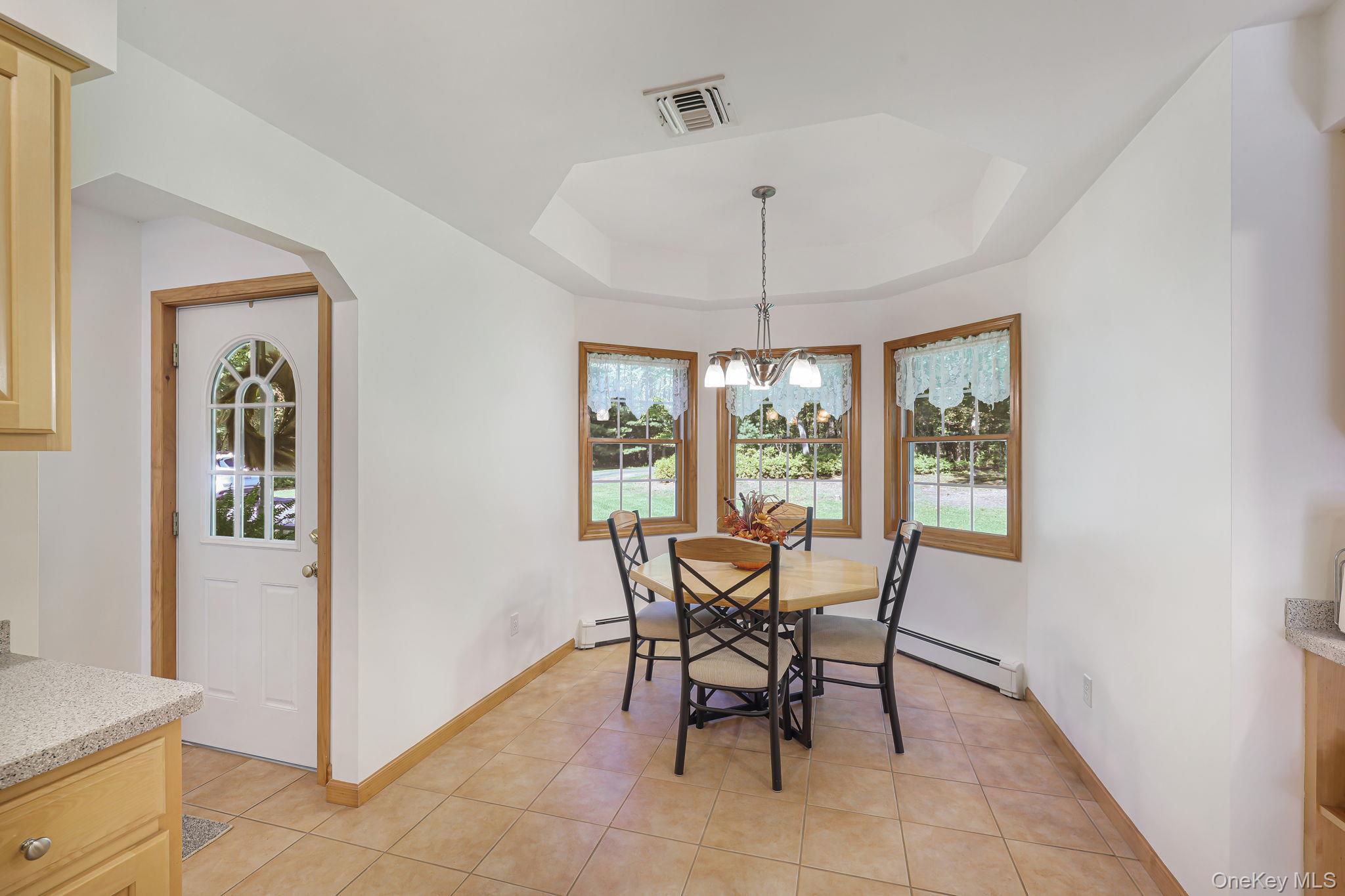 700 Oregon Trail – For Sale photo 7