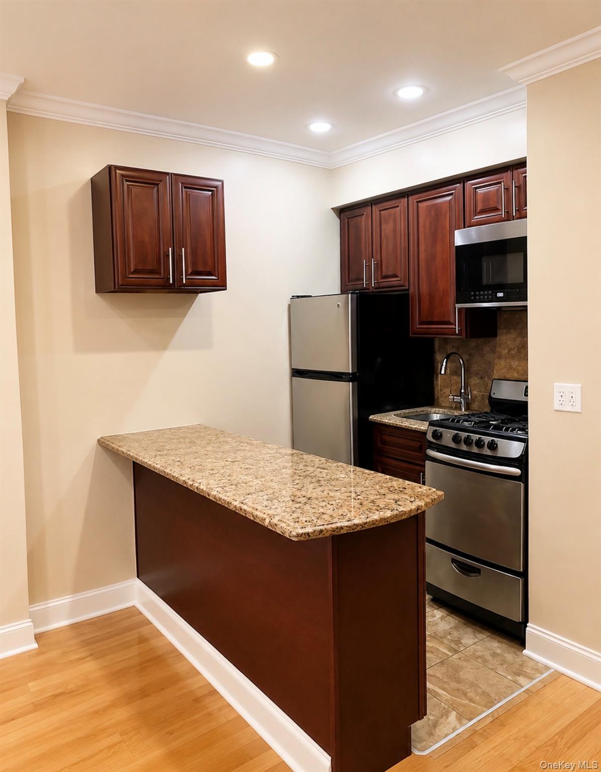 37-21 80th Street, Unit 2I photo 9