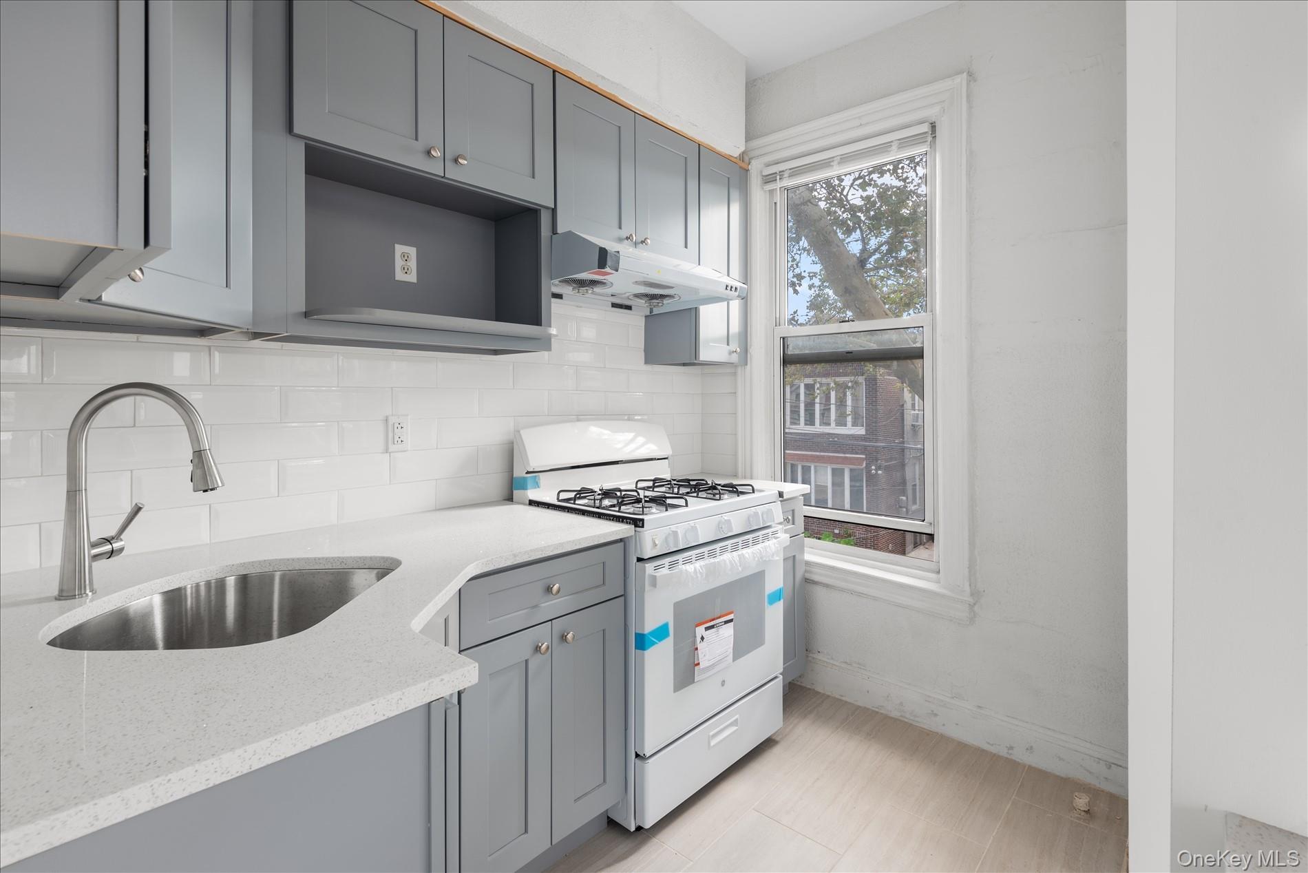 88-49 81st Avenue, Unit 2F photo 5