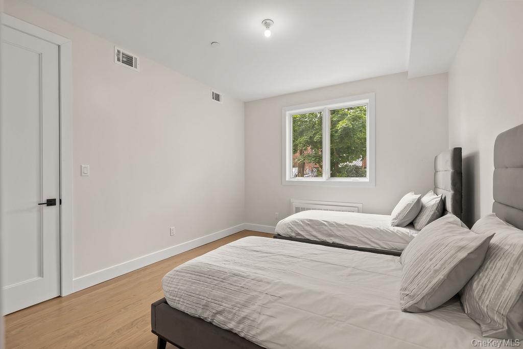 17 Lazer Court, Unit 103 photo 17