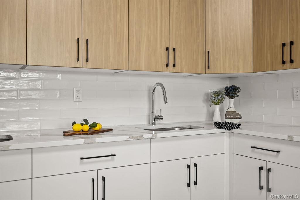 17 Lazer Court, Unit 103 photo 9