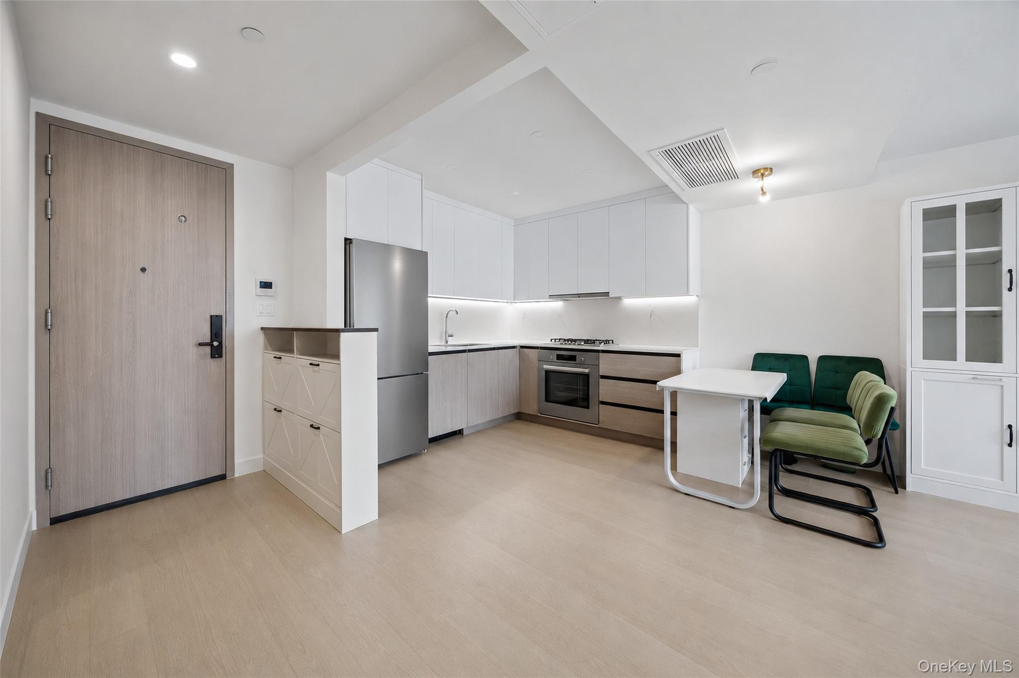 14449 Northern Boulevard, Unit 608 photo 7