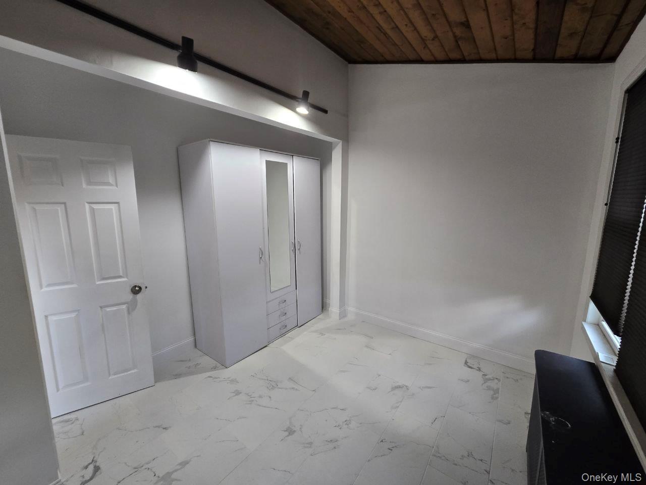 3175 Layton Avenue – For Rent photo 6