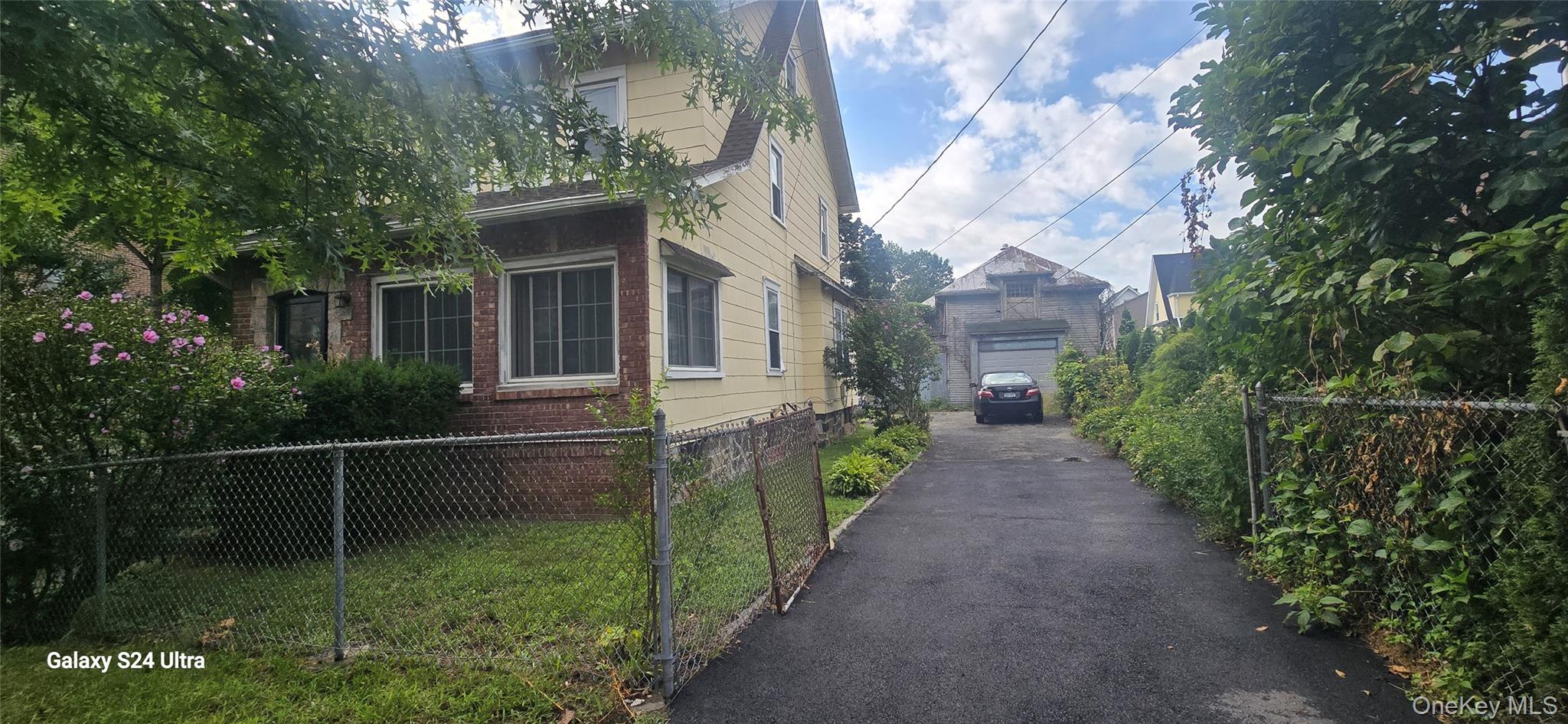 112 E 4th Street – For Sale