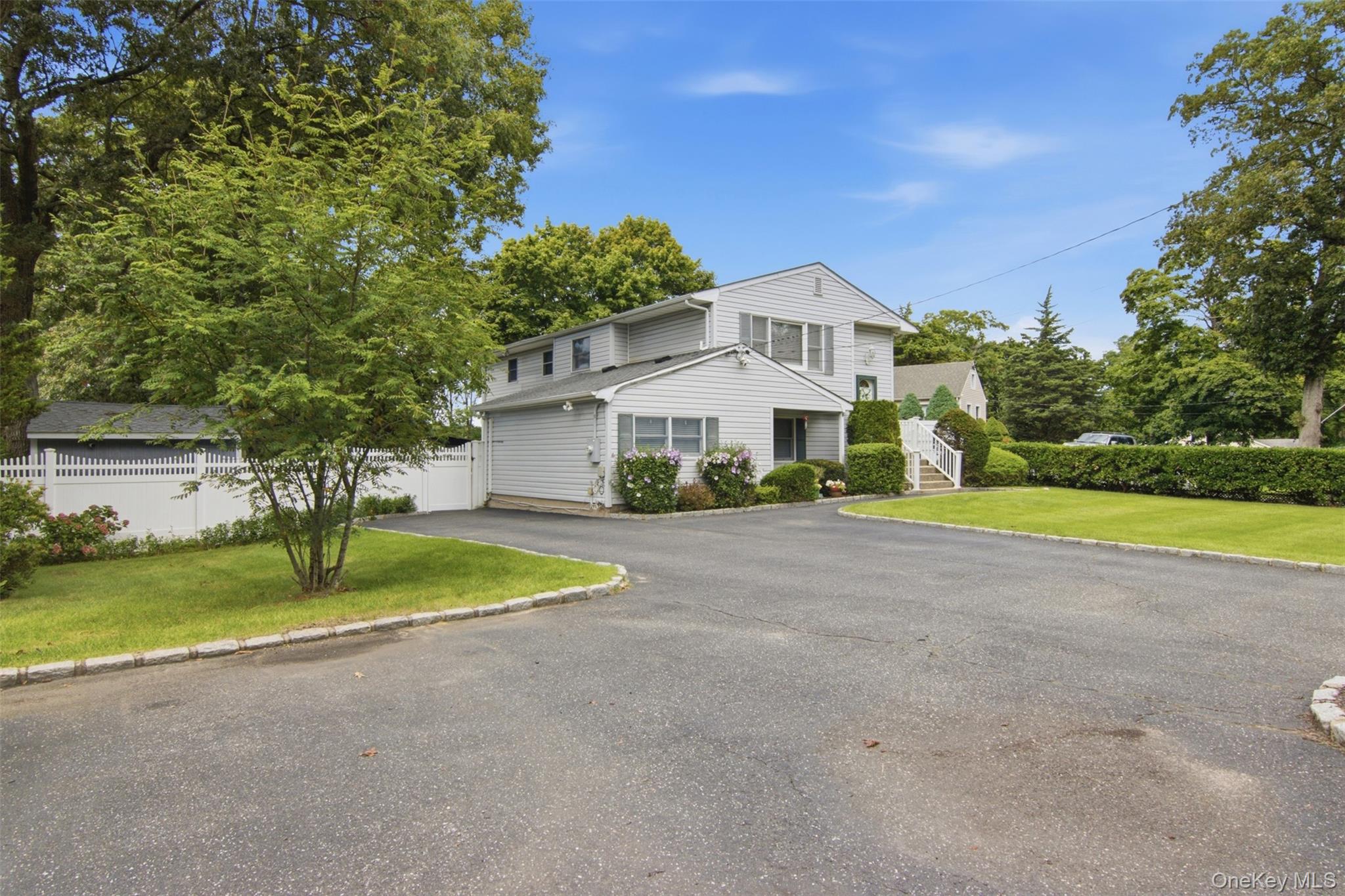 224 Holbrook Avenue – For Sale photo 3