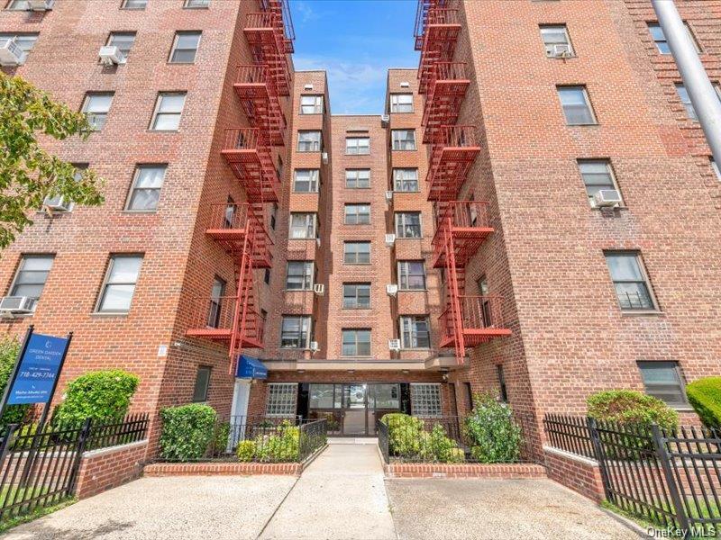 88-09 Northern Blvd, Unit A104
