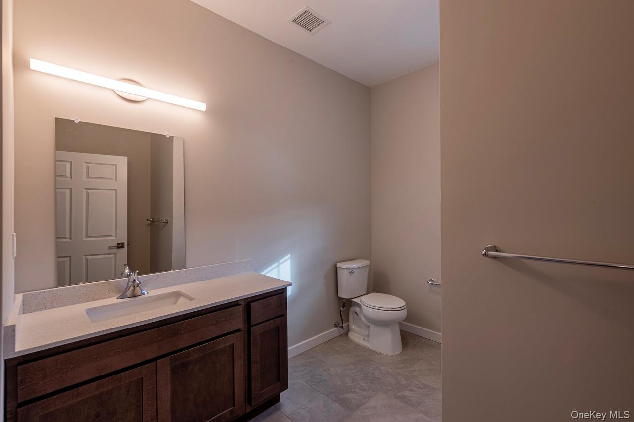 87 N Chestnut Street, Unit 101 photo 4