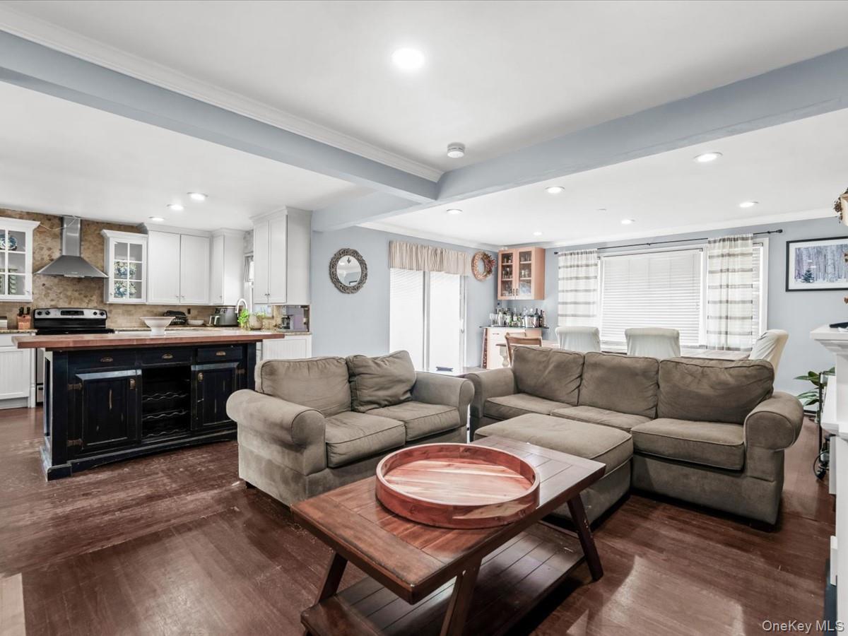 1262 Barberry Road – For Sale photo 5