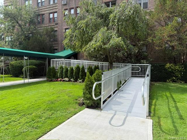 29 Woodmere Boulevard, Unit 2-B photo 18