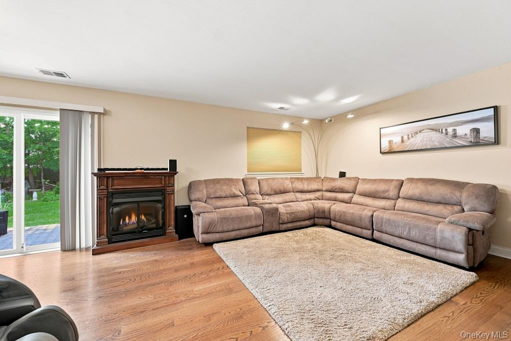 90 Mulberry Common – For Sale photo 7