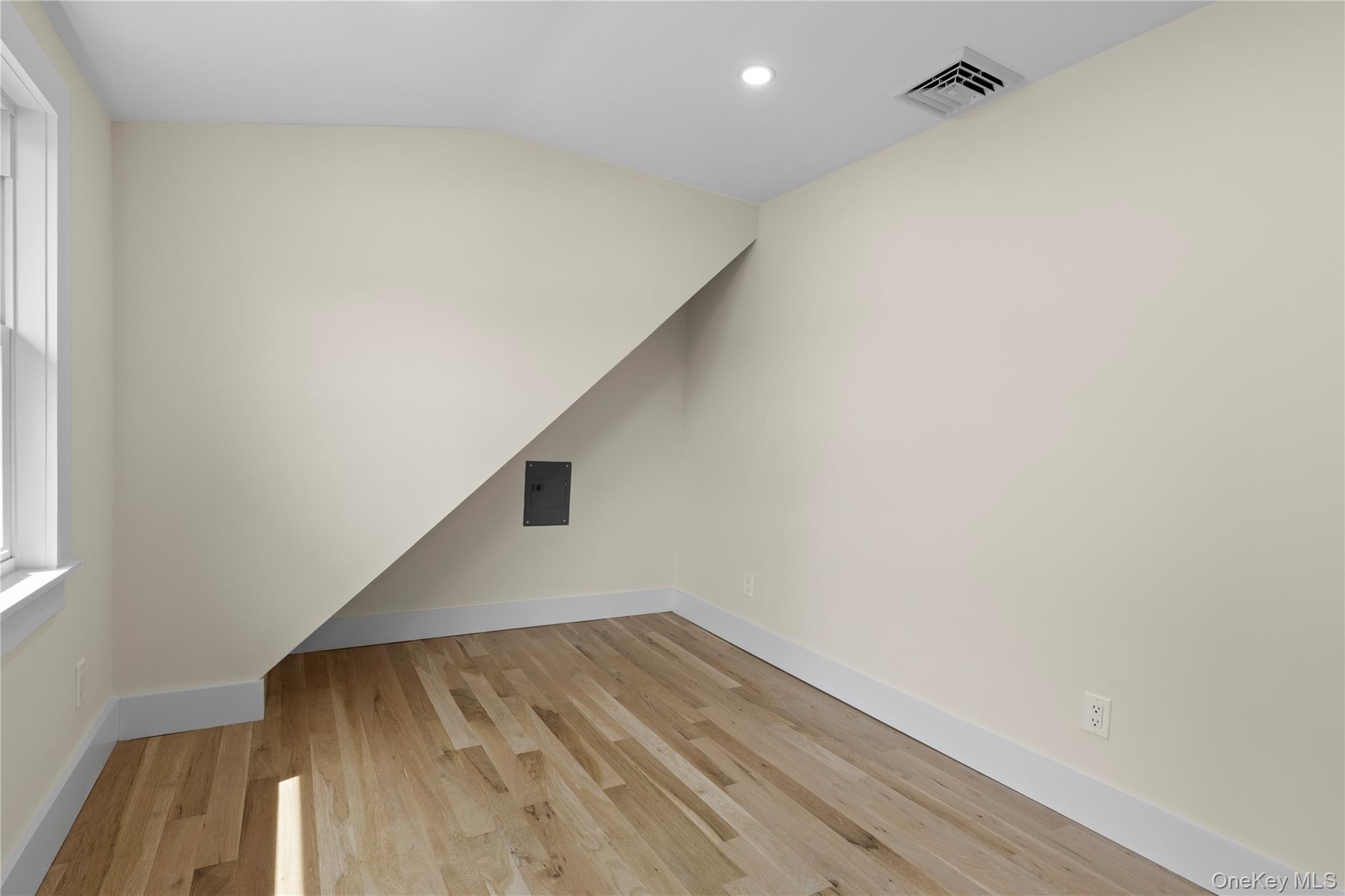 55 Alhambra Road – For Rent photo 26