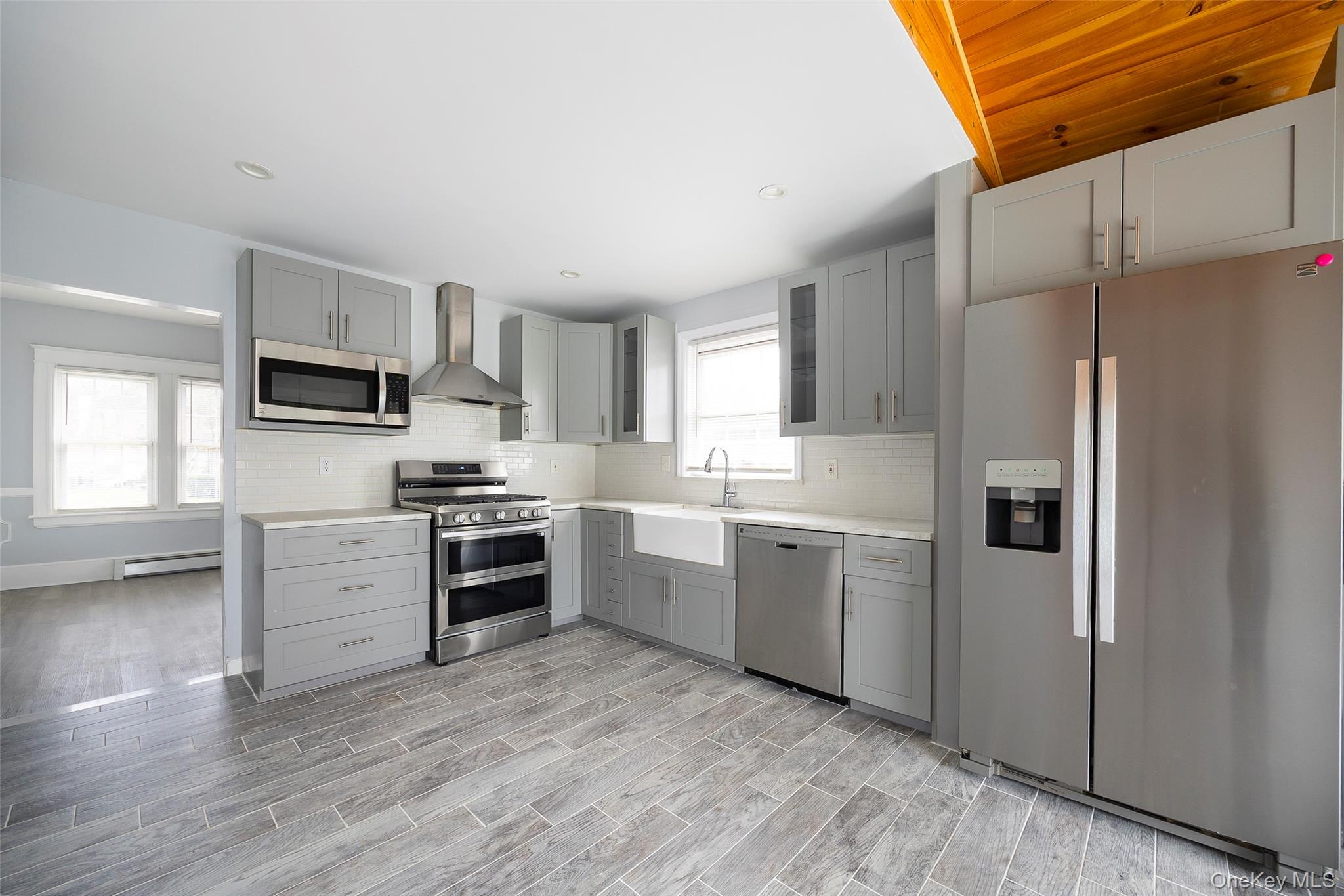 67 S Grand Avenue – For Rent photo 3