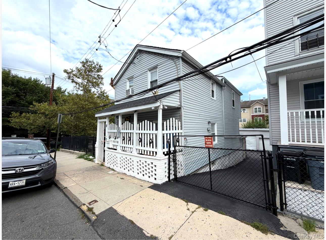 8 Ritters Lane – For Sale photo 2