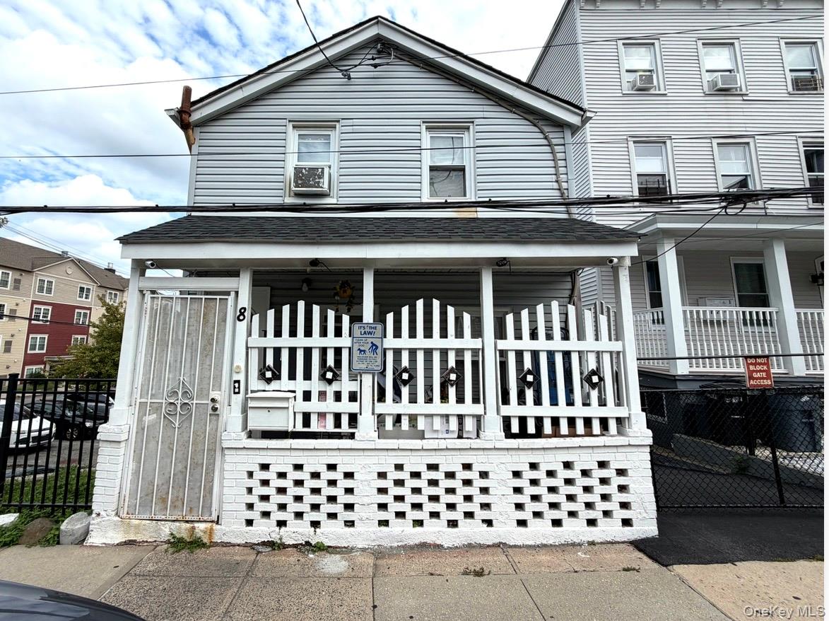 8 Ritters Lane – For Sale