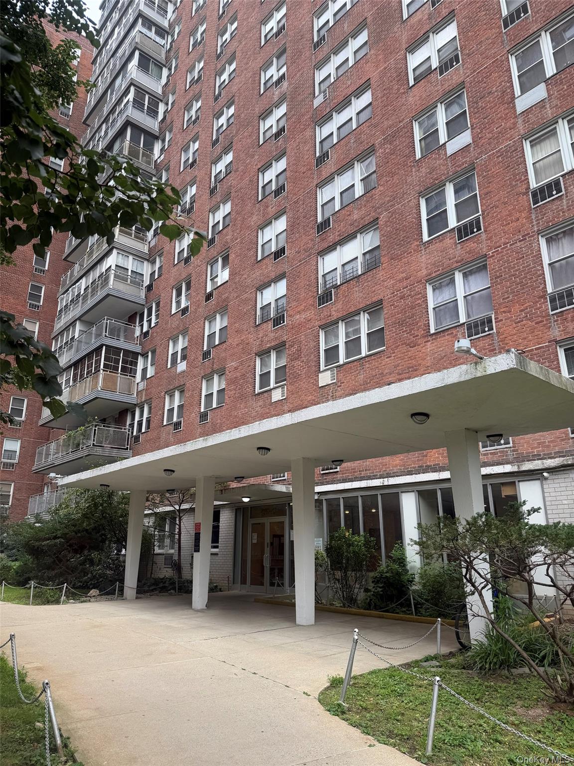 138-10 Franklin Avenue, Unit 6K