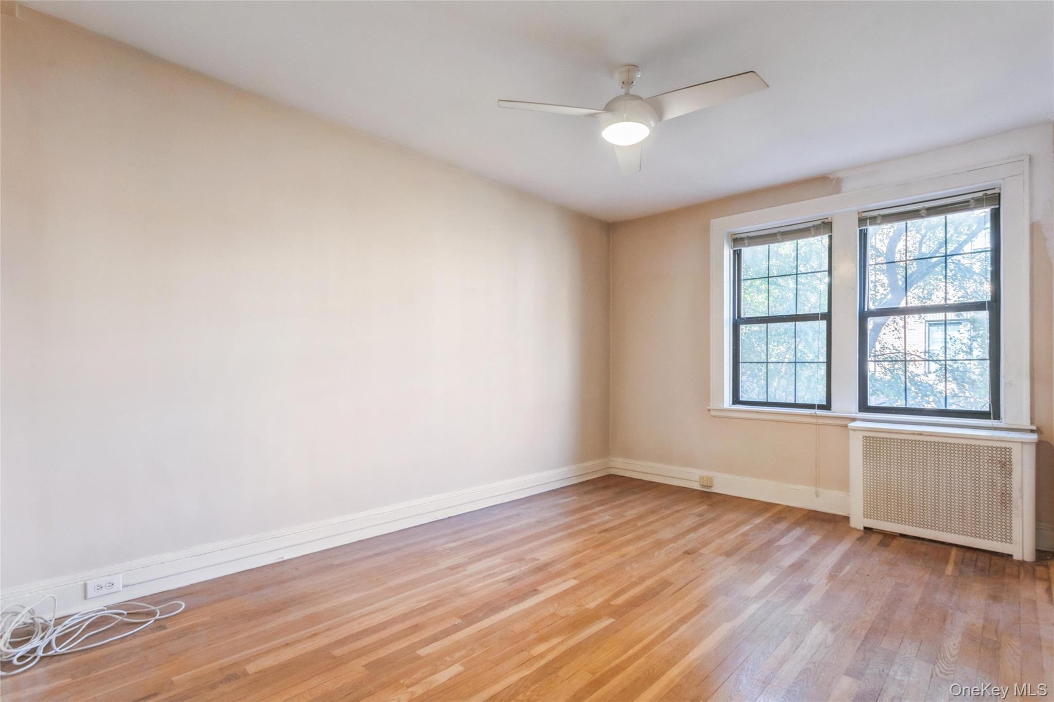 68-36 Burns Street, Unit D1 photo 6